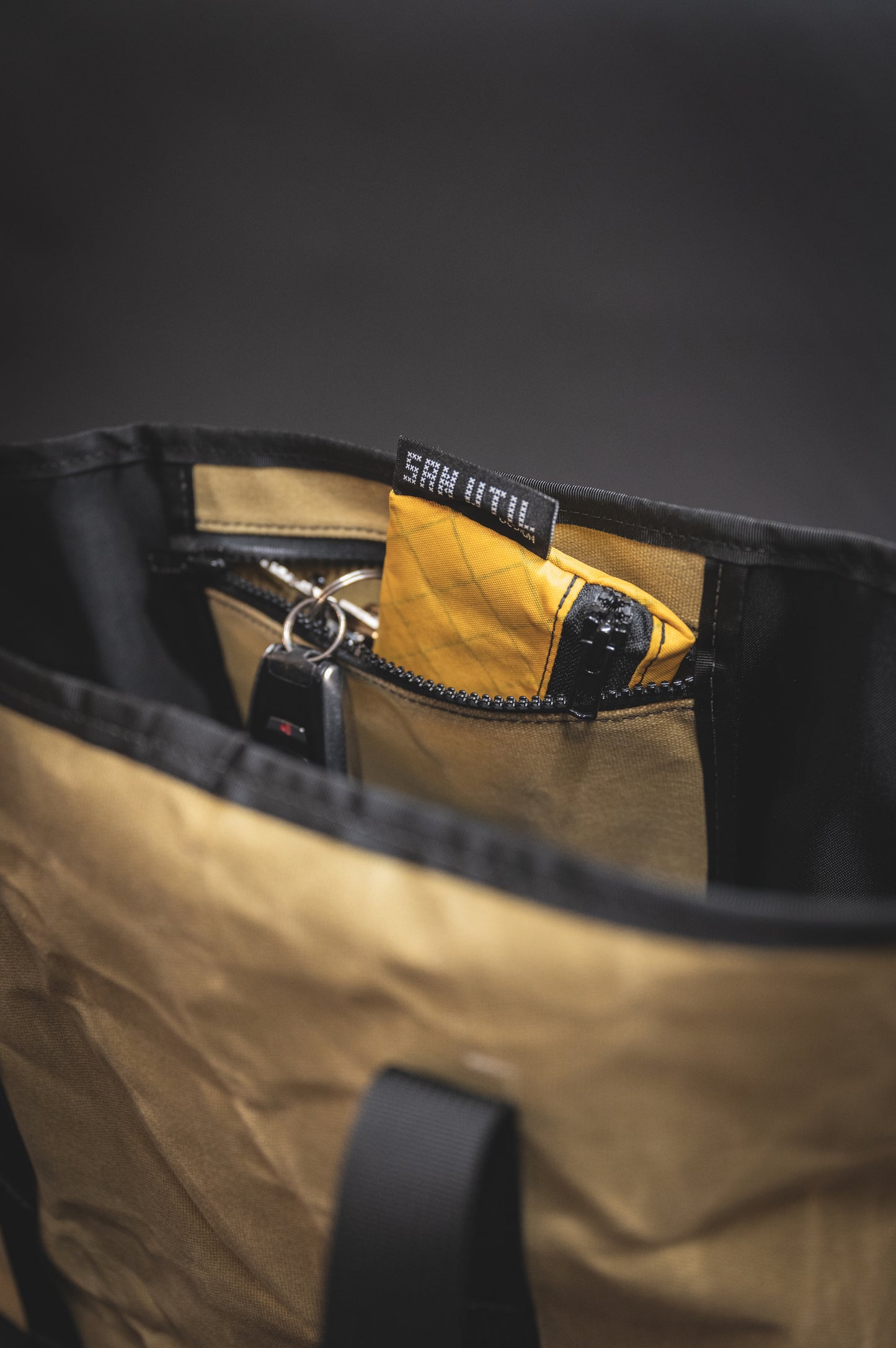 Fancy Mountain Tote 20L - Stocked